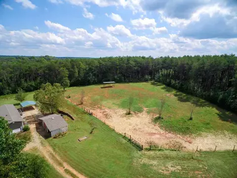 190 Madgie Ln, Easley, SC 29640 photo 3