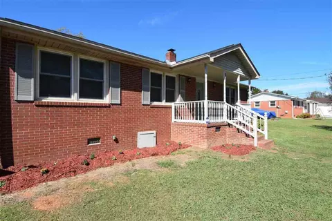 6 Tasha Dr, Pelzer, SC 29669 photo 2