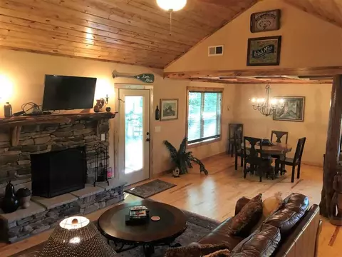 105 Boulderbluff Holw, Sunset, SC 29685 photo 7