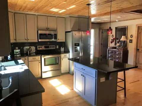 105 Boulderbluff Holw, Sunset, SC 29685 photo 13