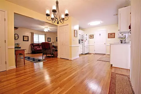 5132 Sunset Dr, Easley, SC 29642 photo 3
