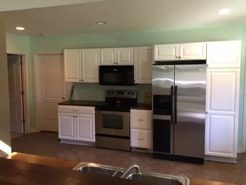 323 E Baker St, Pickens, SC 29671 photo 2