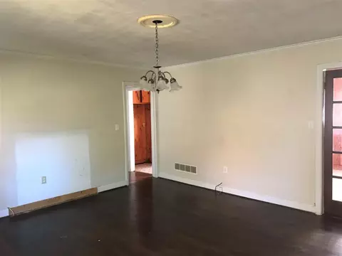 104 Spring St, Easley, SC 29640 photo 6