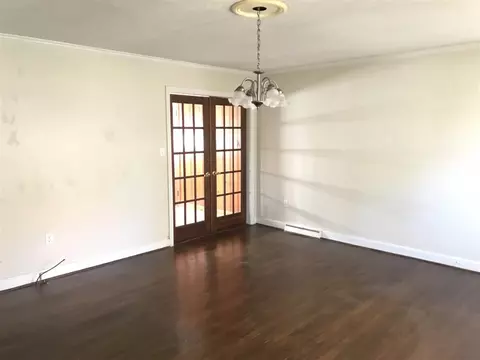 104 Spring St, Easley, SC 29640 photo 3