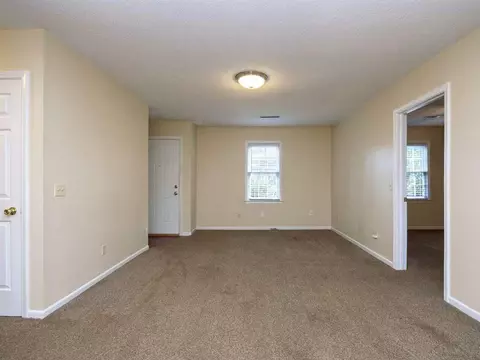 204 Henry Ct, Central, SC 29630 photo 2