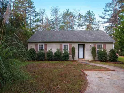 204 Henry Ct, Central, SC 29630 photo 1