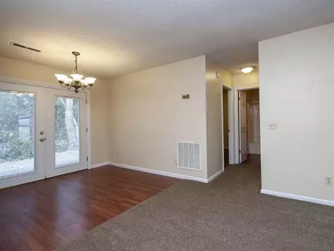 204 Henry Ct, Central, SC 29630 photo 13