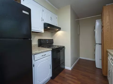 204 Henry Ct, Central, SC 29630 photo 8