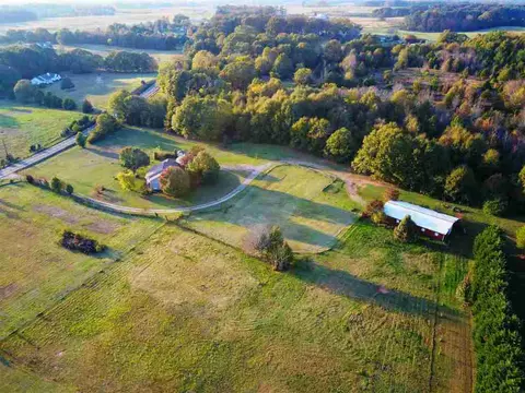2407 Lebanon Rd, Pendleton, SC 29670 photo 3