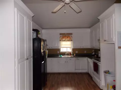 205 Byron St, Williamston, SC 29697 photo 2