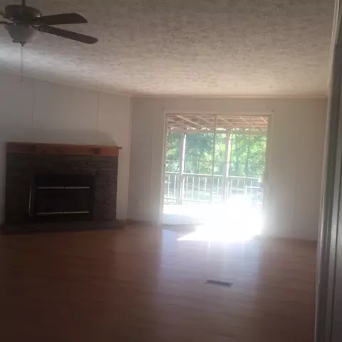 209 E Briar Rdg, Williamston, SC 29697 photo 2