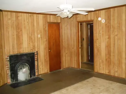 300 Sirrine St, Honea Path, SC 29654 photo 6