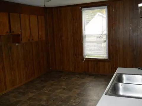 300 Sirrine St, Honea Path, SC 29654 photo 10