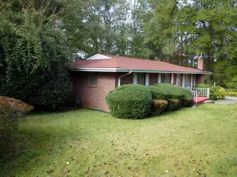 451 Hamberg St, Pendleton, SC 29670 photo 2