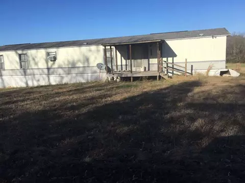 1361 First Ave, Starr, SC 29684 photo 2
