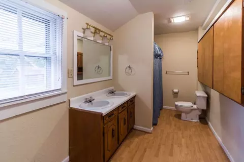 1308 S Walnut St, Seneca, SC 29678 photo 14