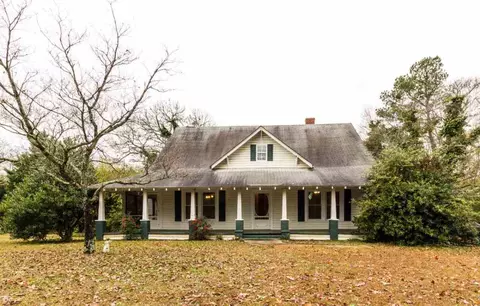1308 S Walnut St, Seneca, SC 29678 photo 1