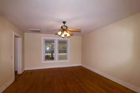 1308 S Walnut St, Seneca, SC 29678 photo 6