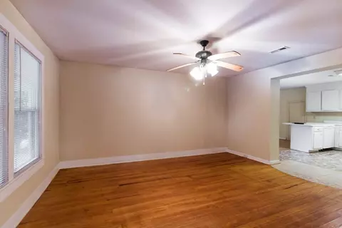 1308 S Walnut St, Seneca, SC 29678 photo 5