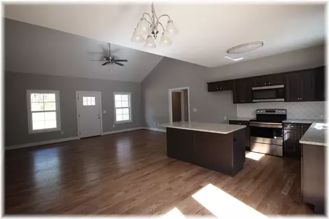 10007 Tokeena Path Dr #TOKEENA SHORES 25, Seneca, SC 29678 photo 4