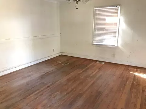 205 Robinson St, Pendleton, SC 29670 photo 2