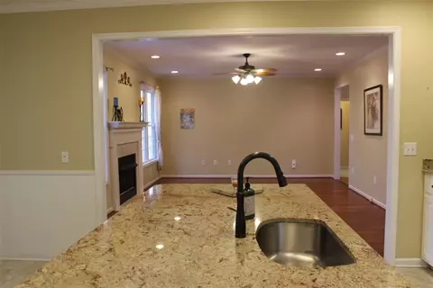 162 Will Owens Dr, Central, SC 29630 photo 10