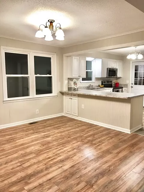 645 Cherokee Rd, Pelzer, SC 29669 photo 4