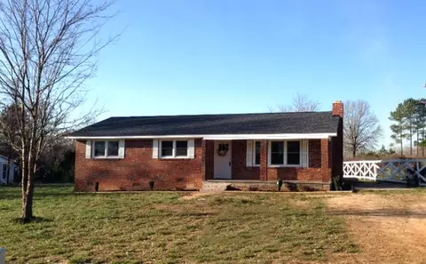 645 Cherokee Rd, Pelzer, SC 29669 photo 1