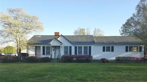 9 Oak Dr, Honea Path, SC 29654 photo 1