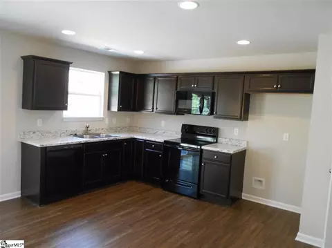201 Grant St, Easley, SC 29640 photo 2
