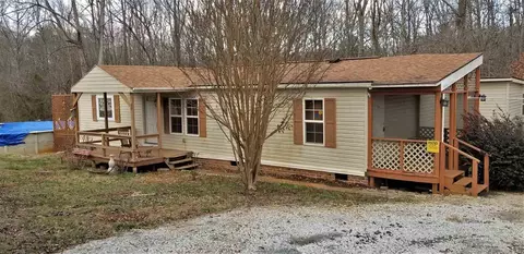 1320 Christopher Ln, Liberty, SC 29657 photo 1