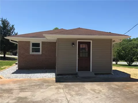 603 Freedom Dr, Walhalla, SC 29691 photo 3