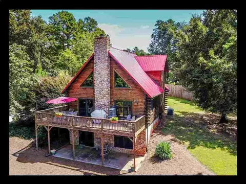 809 Windrush Ln, Seneca, SC 29672 photo 1