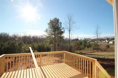 210 N Stonegate Dr, Seneca, SC 29678 photo 3