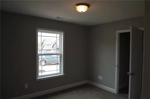 210 N Stonegate Dr, Seneca, SC 29678 photo 9