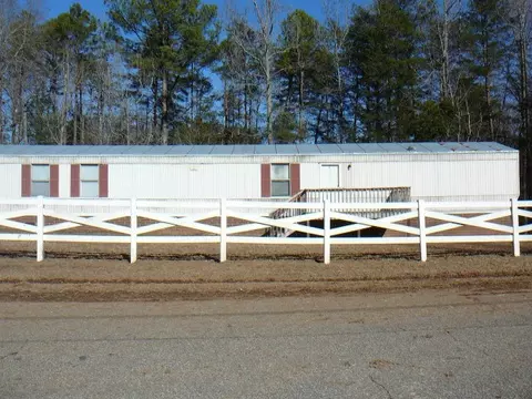 229 Forest Ln, Starr, SC 29684 photo 9