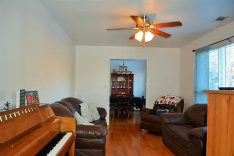 105 Pineview Dr, Liberty, SC 29657 photo 6