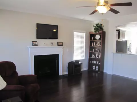 121 Coppermine Dr, Easley, SC 29642 photo 3