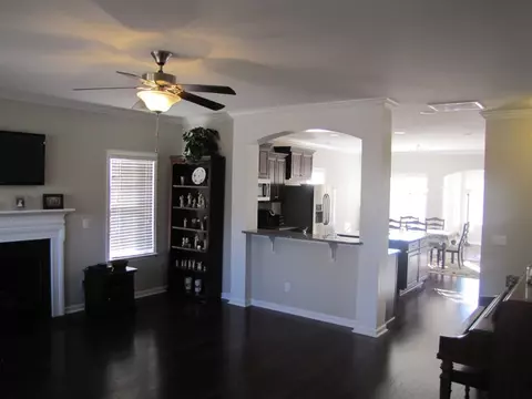 121 Coppermine Dr, Easley, SC 29642 photo 4