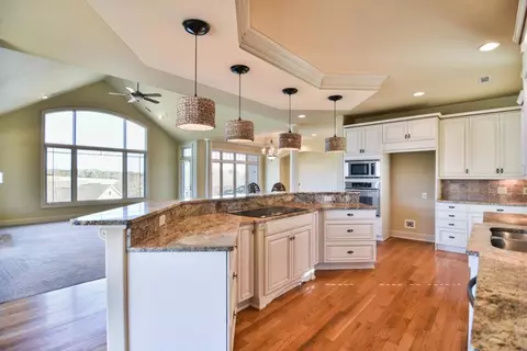 202 Eagles View Dr, Seneca, SC 29678 photo 8