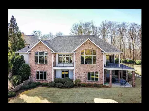 202 Eagles View Dr, Seneca, SC 29678 photo 1