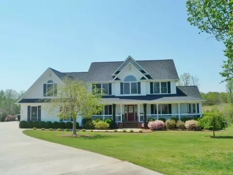 1409 Falcons Dr, Walhalla, SC 29691 photo 1