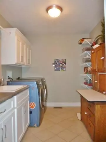 1409 Falcons Dr, Walhalla, SC 29691 photo 25