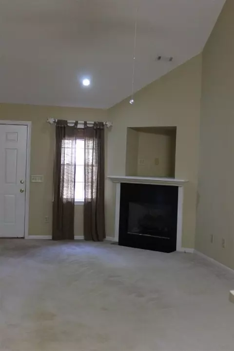 108 B Park Xing, Easley, SC 29640 photo 6