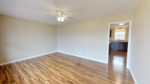 100 Cleland Dr, Westminster, SC 29693 photo 6