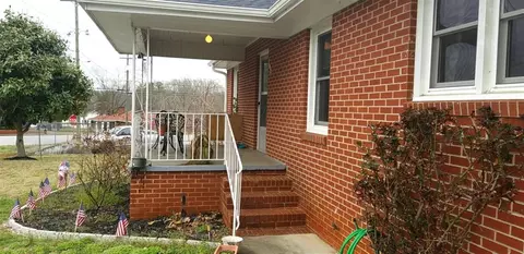 103 Daniel Ave, Seneca, SC 29678 photo 2