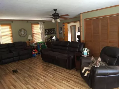 3 Roberts St, Honea Path, SC 29654 photo 5