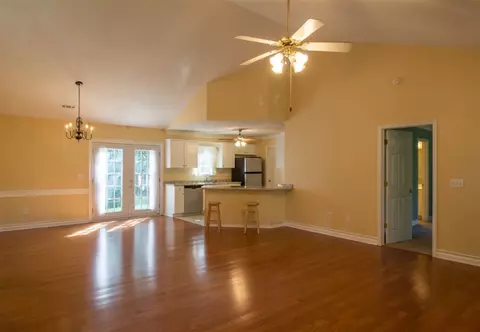 602 Brock St, Central, SC 29630 photo 3