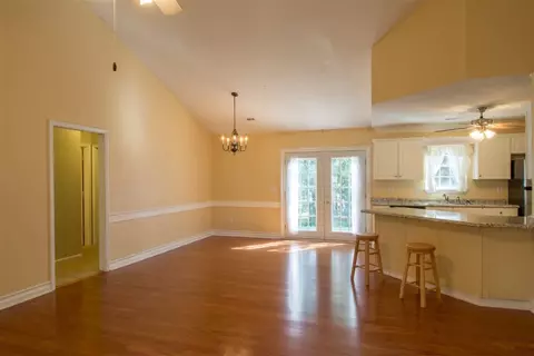 602 Brock St, Central, SC 29630 photo 9