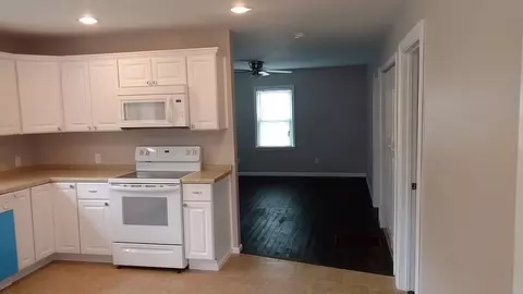 15 Pruitt St, Honea Path, SC 29654 photo 8